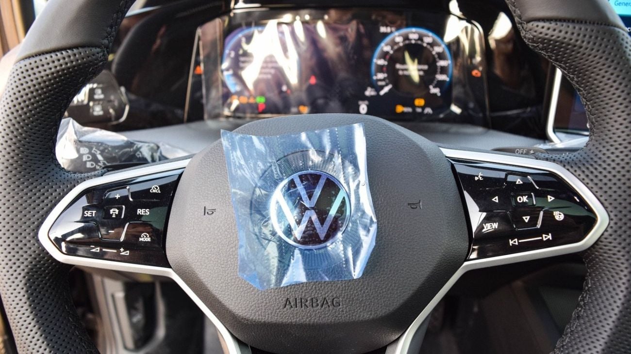 Volkswagen Golf R VOLKSWAGEN GOLF BLACK EDITION 2025 MODEL AUTOMATIC CHINESE SPECS