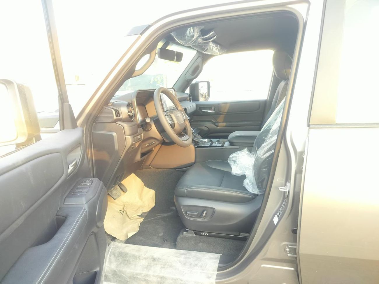 تويوتا برادو Toyota Prado Limited Petrol 2.7L 2025