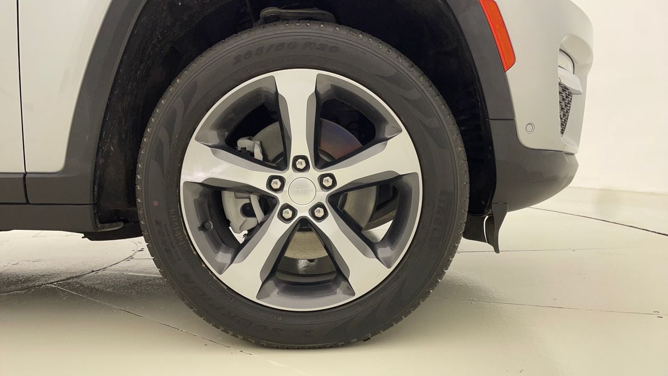 جيب جراند شيروكي LIMITED + 3.6 | بدون دفعة مقدمة | اختبار القيادة في المنزل