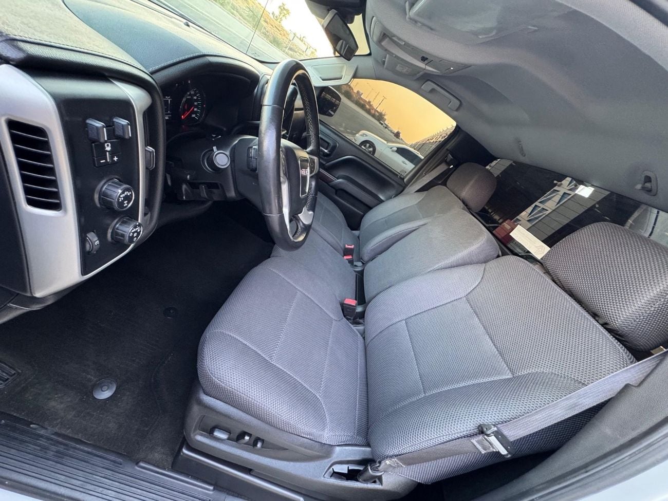 GMC Sierra 1500 REG/CAB SLE Z71 V8 5.3L/ LOW MILEAGE /RADAR / GEAR COLOR / REMOTE START / ROAD ASSIST