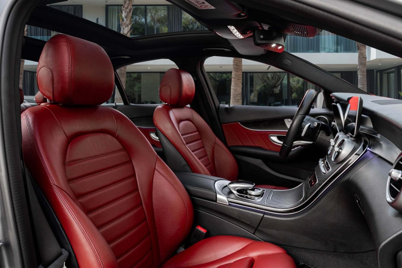 مرسيدس بنز C 200 C200 AMG | 2,155 P.M | 0% Downpayment | Sedan!