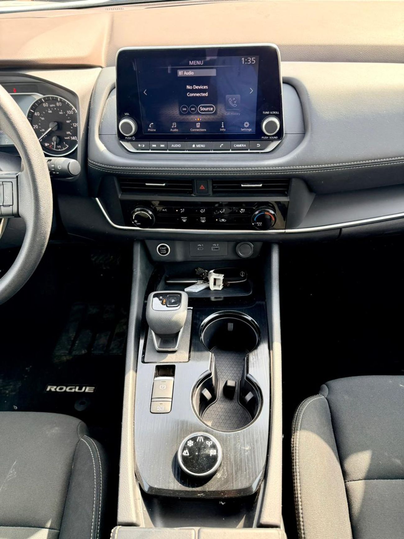 نيسان روج 2023 Nissan Rogue sv awd 4x4