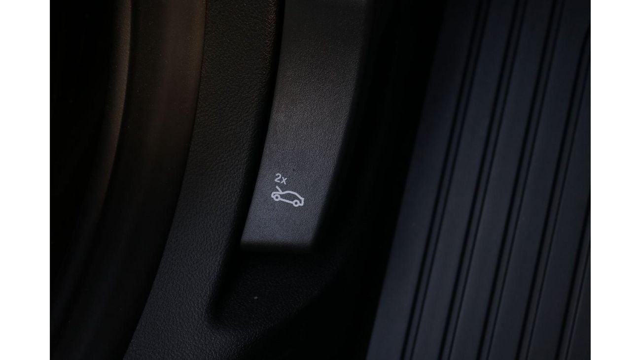 بي أم دبليو iX3 BMW IX3 , BLACK COLOR , 2024