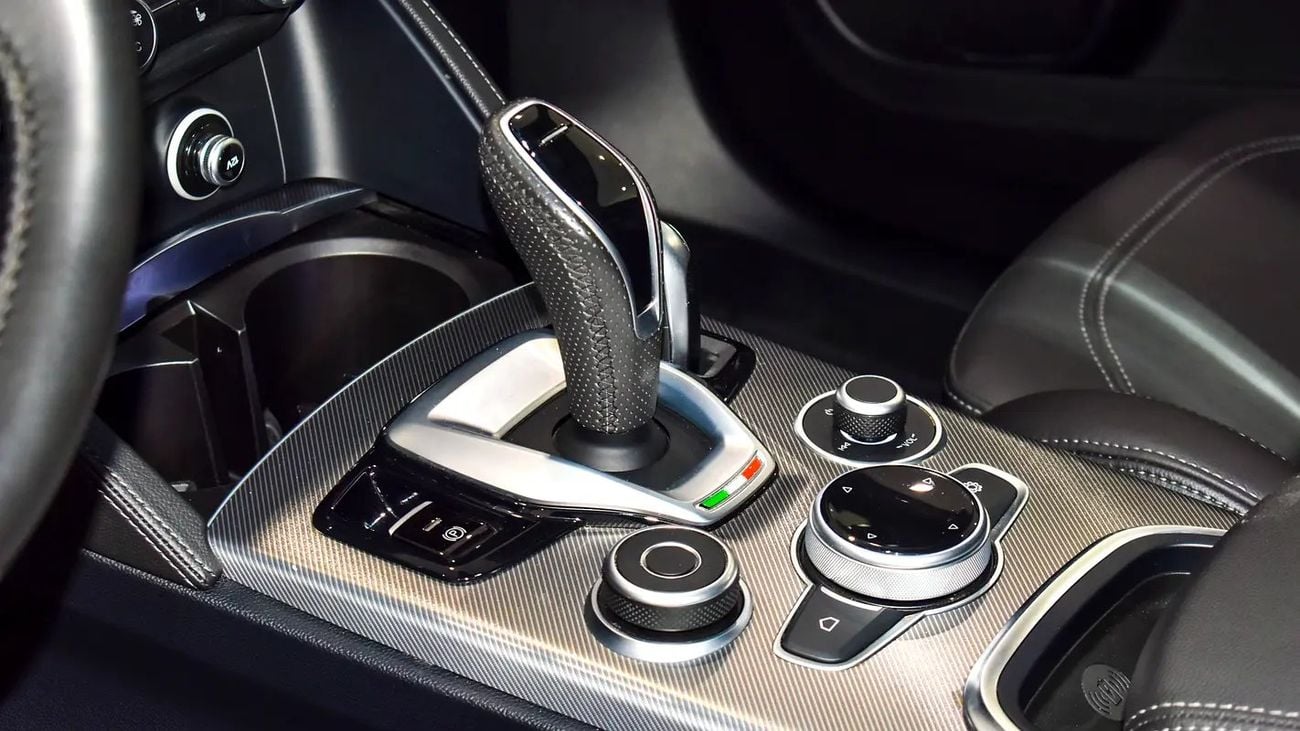 Alfa Romeo Stelvio VELOCE 0% DP |AED 1,792/Month | | Veloce | | Gargash Warranty and Service