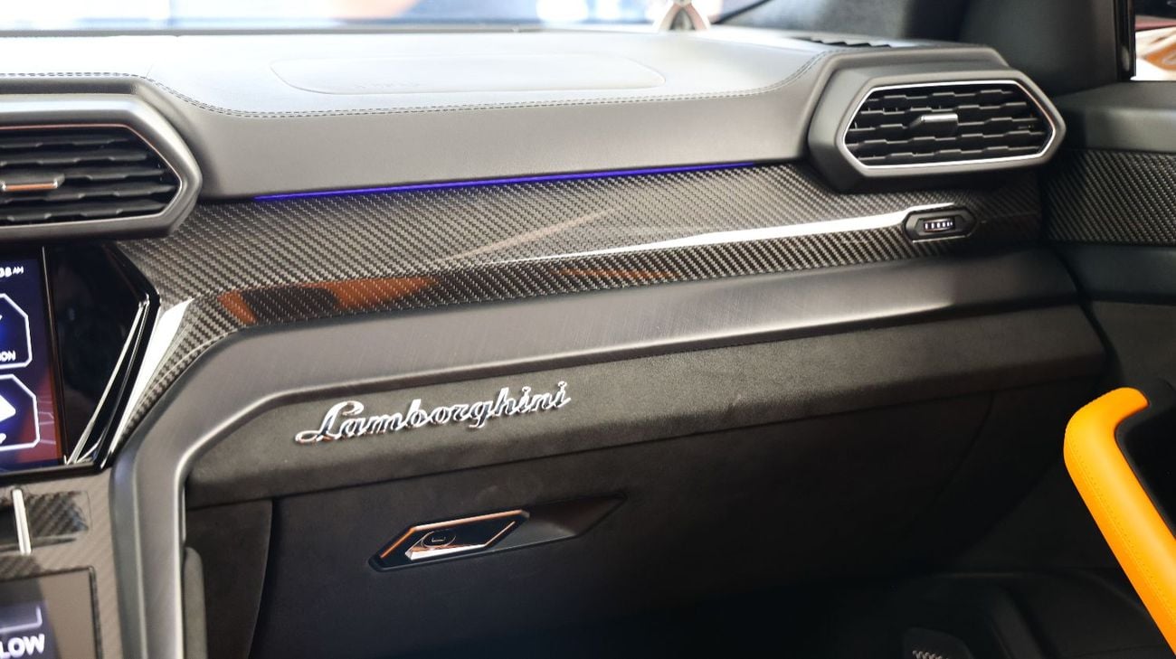 Lamborghini Urus Lamborghini Urus Keyvany 2021 - Full Carbon Loaded