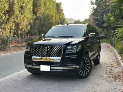 Lincoln Navigator BASE