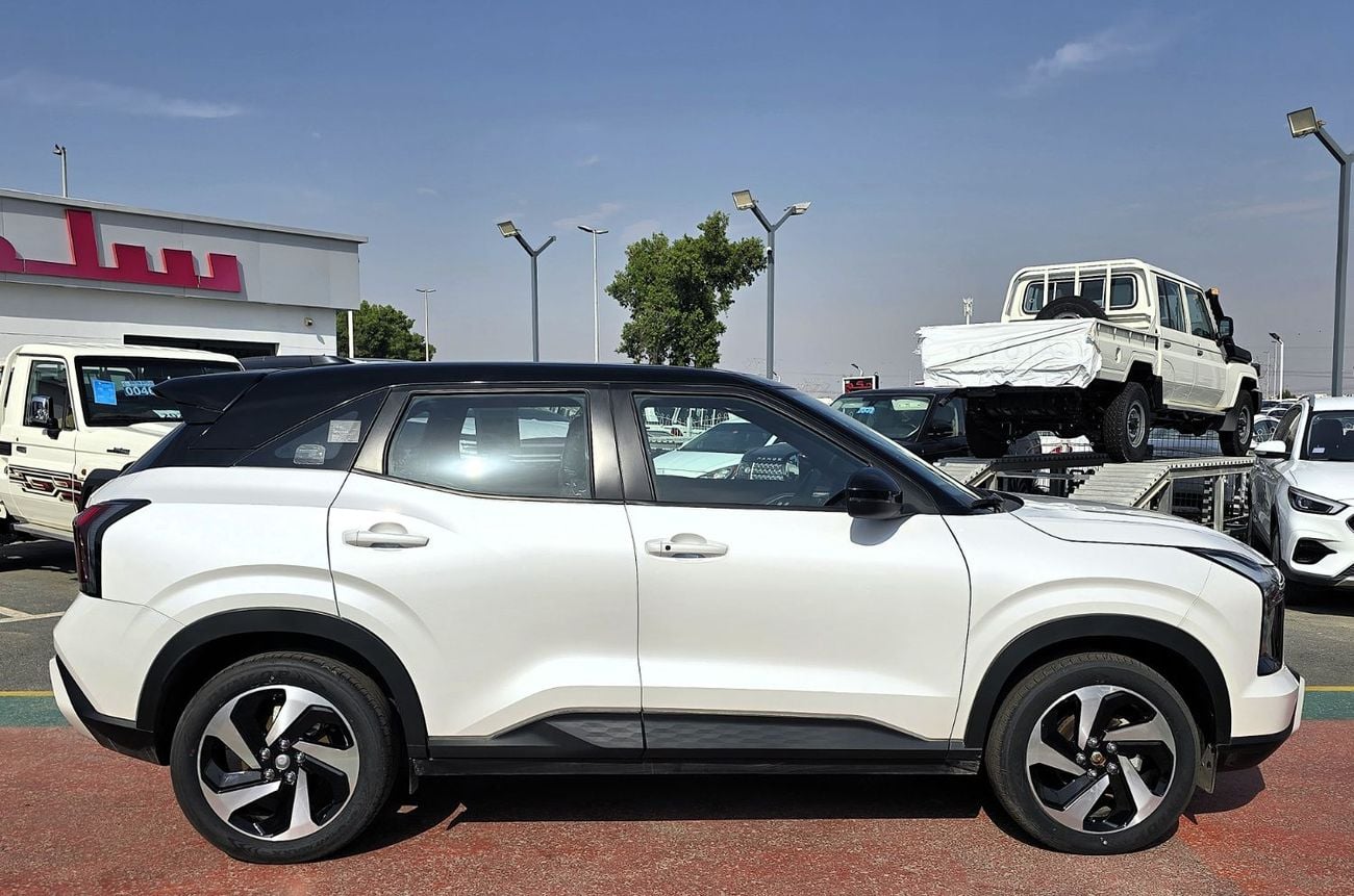 Mitsubishi Xforce Mitsubishi XFORCE P-LINE 1.5L SUV FWD 5Doors white color 2025 model