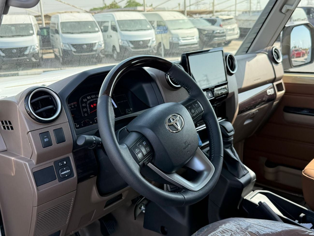Toyota Land Cruiser Pick Up LC79 PICKUP 4.0L DOUBLE CAB FULL OPTION 4WD OMAN SPECS