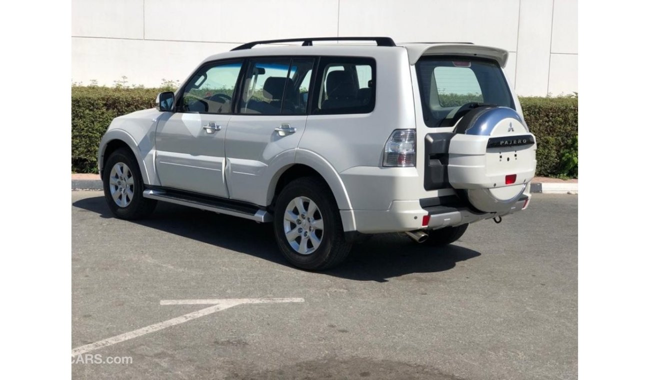 Mitsubishi Pajero FULL OPTION 7 SEATER SUNROOF V6 .EXCELLENT CONDITION 4X4 AED 912 / month UNLIMITED KM WARRANTY