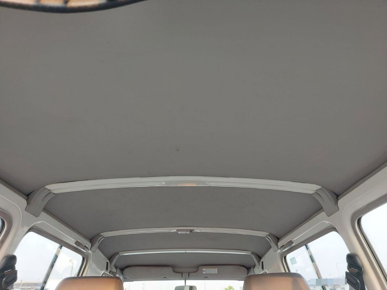 Toyota Land Cruiser TOYOTA LAND CRUISER SUV RHD 2017 MODEL 4.2 L DIESEL MANUAL(PM89627)