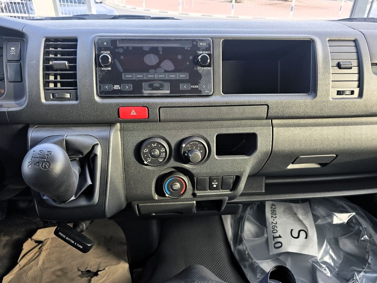 Toyota Hiace GLS -High Roof  Panal Van 2.7L Toyota Hiace High Roof Old Shape Cargo 2.7l petrol RWD 3 SEATS Gcc sp