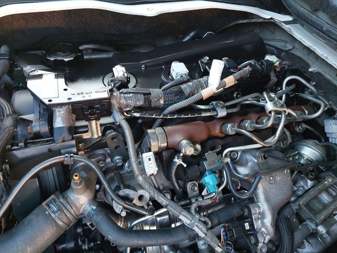 تويوتا هاياس TOYOTA HIACE VAN RHD 2015 MODEL 3.0 L DIESEL MANUAL(PM96484)