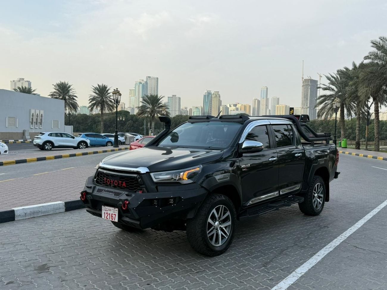 Toyota Hilux SR5 with full option 4x4