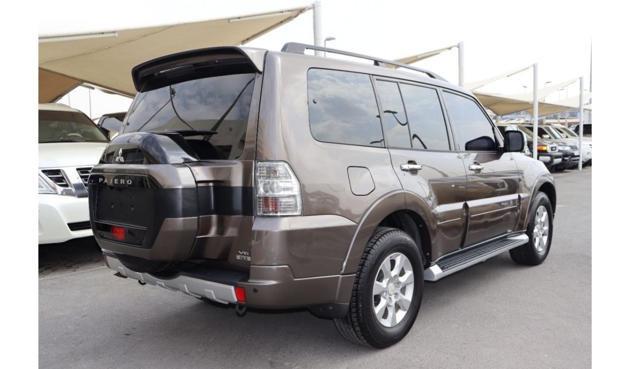 Mitsubishi Pajero GLS Highline Mitsubishi Pajero GLS 3.5L 2015 GCC