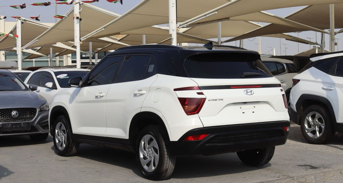 Hyundai Creta Mid 1.6L Hyundai Creta -GCC - 2022- Accident-Free- 1.5L - Black Roof - Excellent Condition