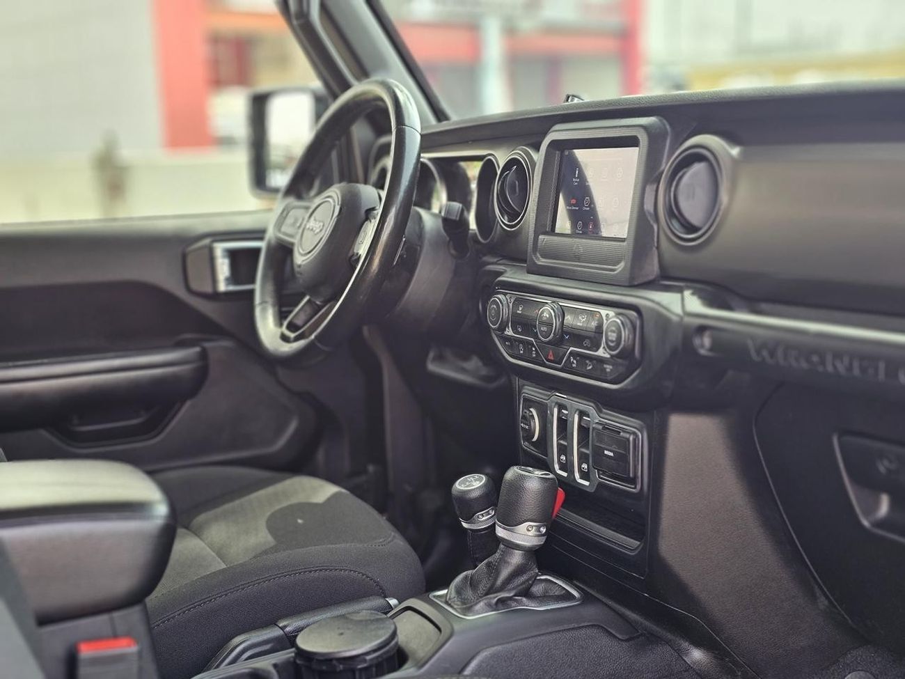 جيب رانجلر انليميتيد سبورت