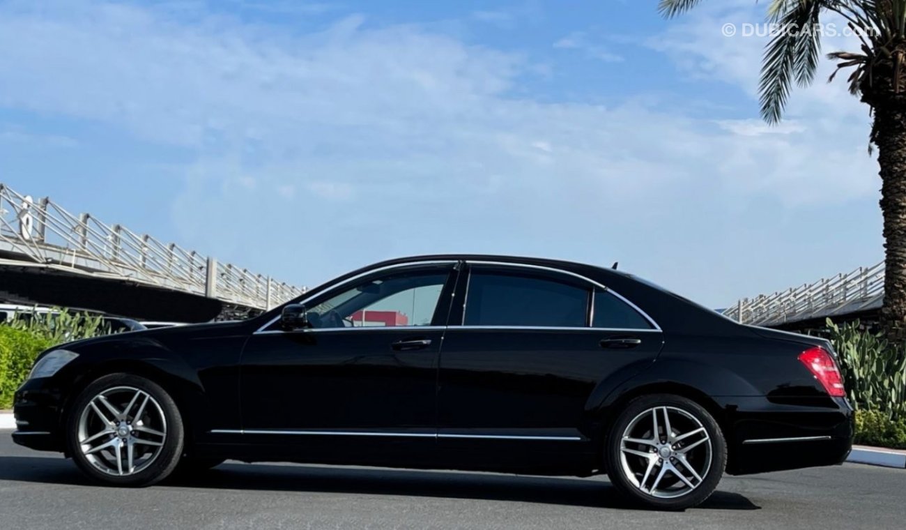 مرسيدس بنز S 550 5.5L-8 CYL-FULL OPTION -JAPANESE SPEC -EXCELLENT CONDITION