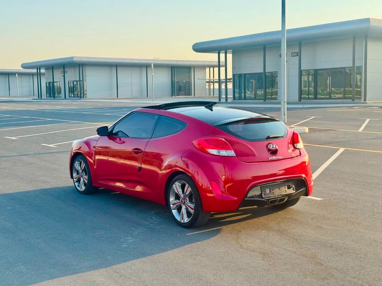 Hyundai Veloster 2014 Hyundai Veloster Top Line – Korean Import | Clean Title