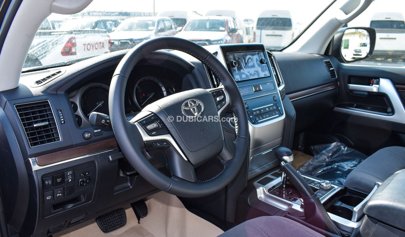Toyota Land Cruiser VX 5.7 V8