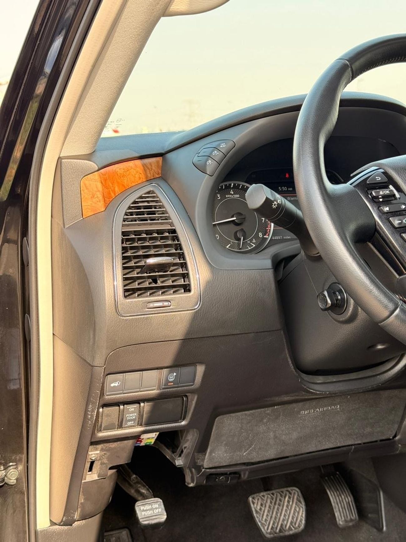 نيسان أرمادا SL full option Sunroof