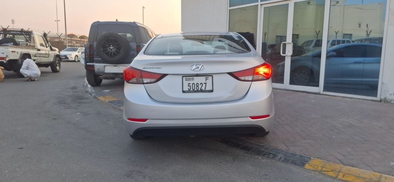 Hyundai Elantra HYUNDAI ELANTRA 2015