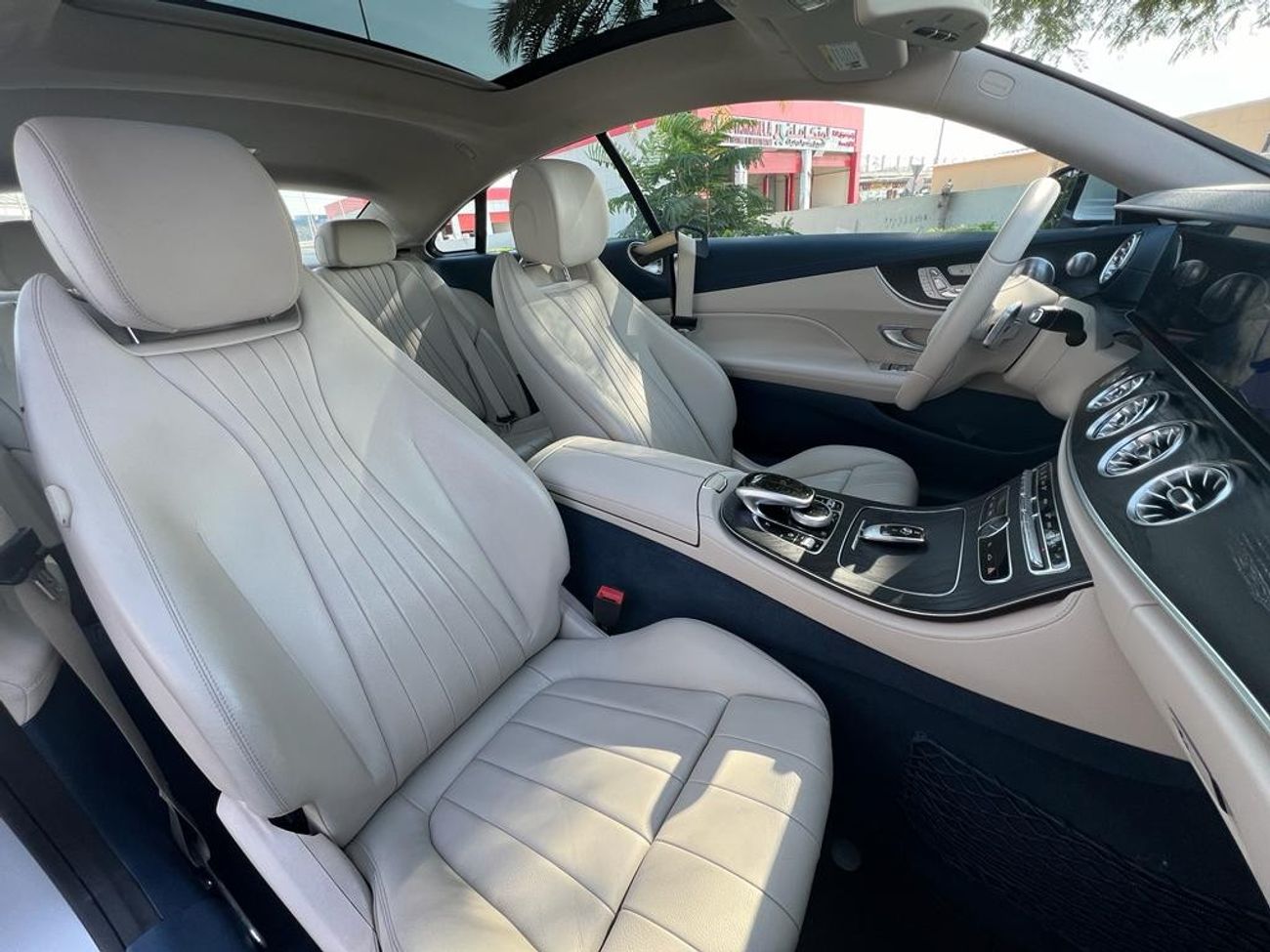 Mercedes-Benz E 400 Coupe MERCEDES BENZ E400 AMG 2018 COUPE FULL OPTIONS TOP OF RANGE WITH DEALER WARRANTY