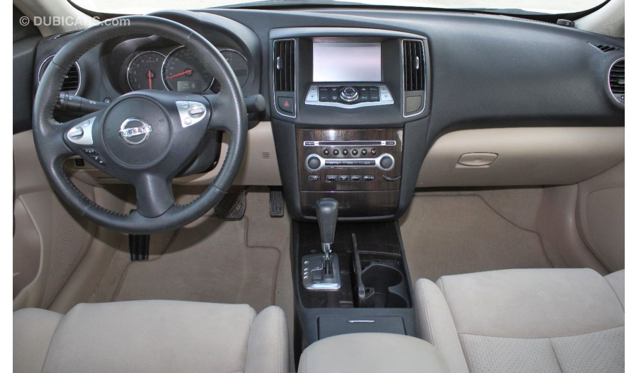 Nissan Maxima SR Nissan Maxima 2014 GCC in excellent condition, full option, without accidents