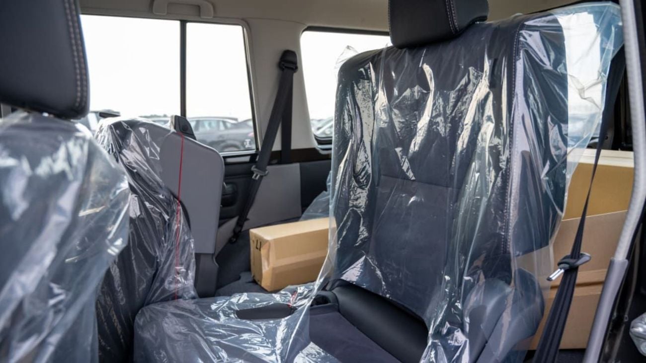 Toyota Land Cruiser 70 LC 76 2.8L | Diesel | 4 Cylinder | 6 Speed Automatic | 5 Door | 5 Seats