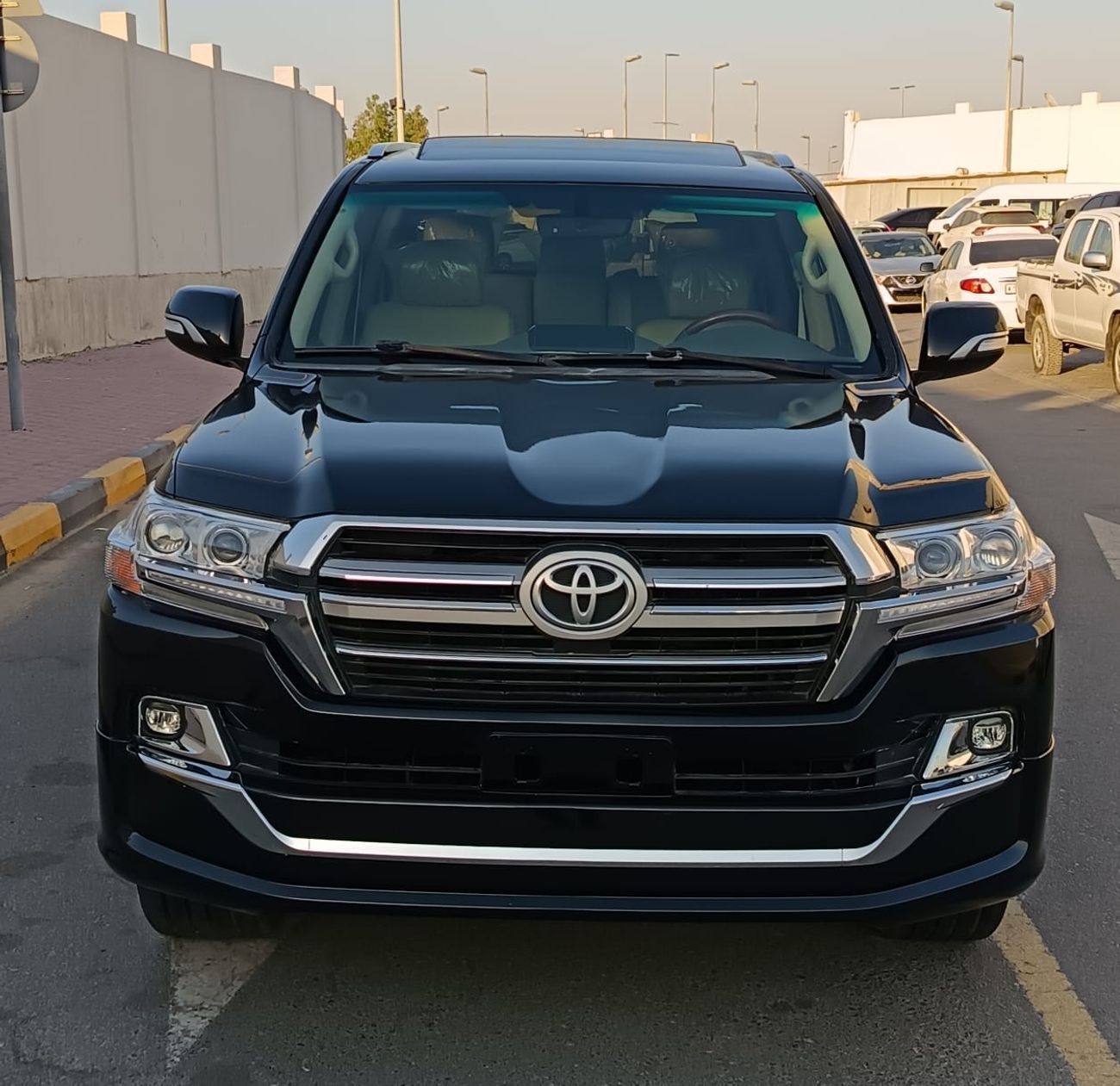 Toyota Land Cruiser GXR+ 4.6L