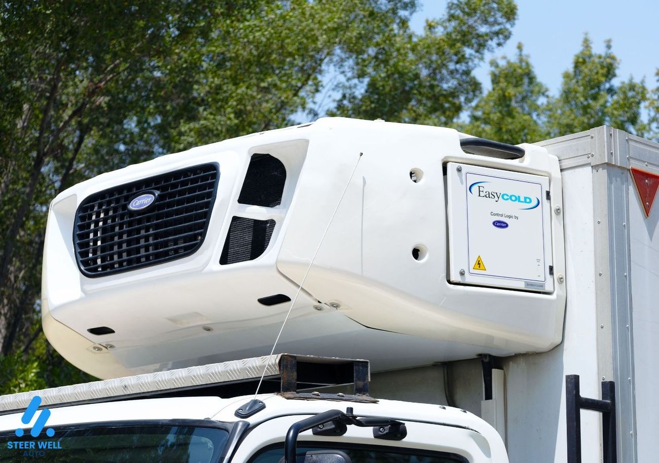 Hino 300 714 2017 - Freezer Box - Pick Up 4.0L RWD - DSL MT- Low Mileage - Good Condition - Book Now!