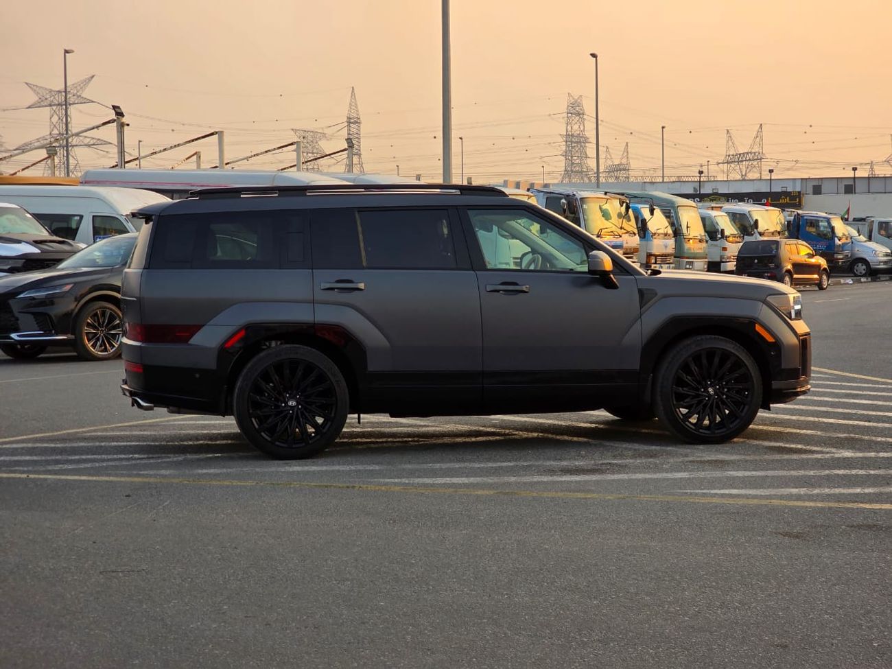 Hyundai Santa Fe 2024 Santa Fe Calligraphy Two sunroof , 360 camera and auto parking system