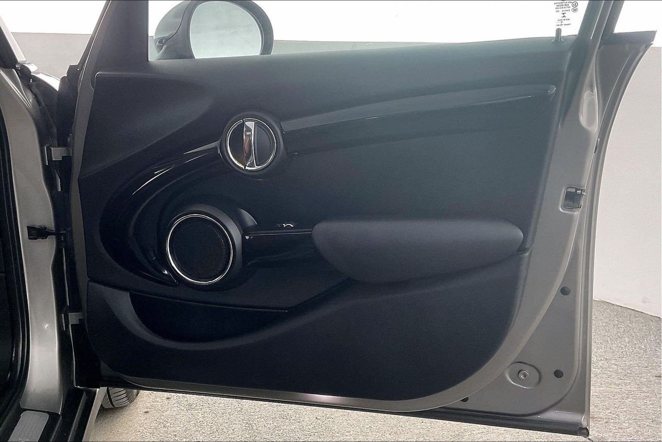 ميني كوبر إس Standard | National Day Celebration | شامل الضمان | 0 ﺪﻔﻋﺓ ﺃﻮﻟﻯ