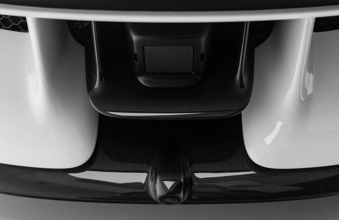 فيراري SF90 ستراديل سترادالي 4.0-liter twin-turbocharged V8 engine + 3 electric motors | Warranty
