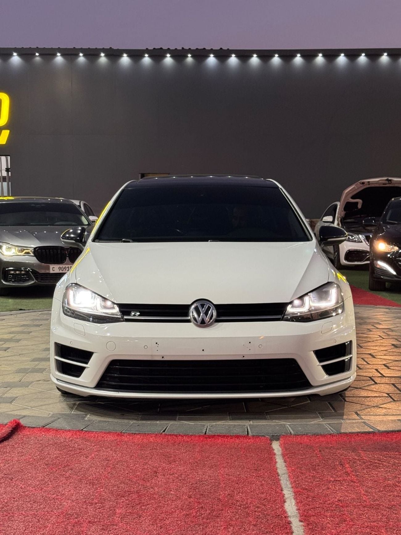 Volkswagen Golf R
