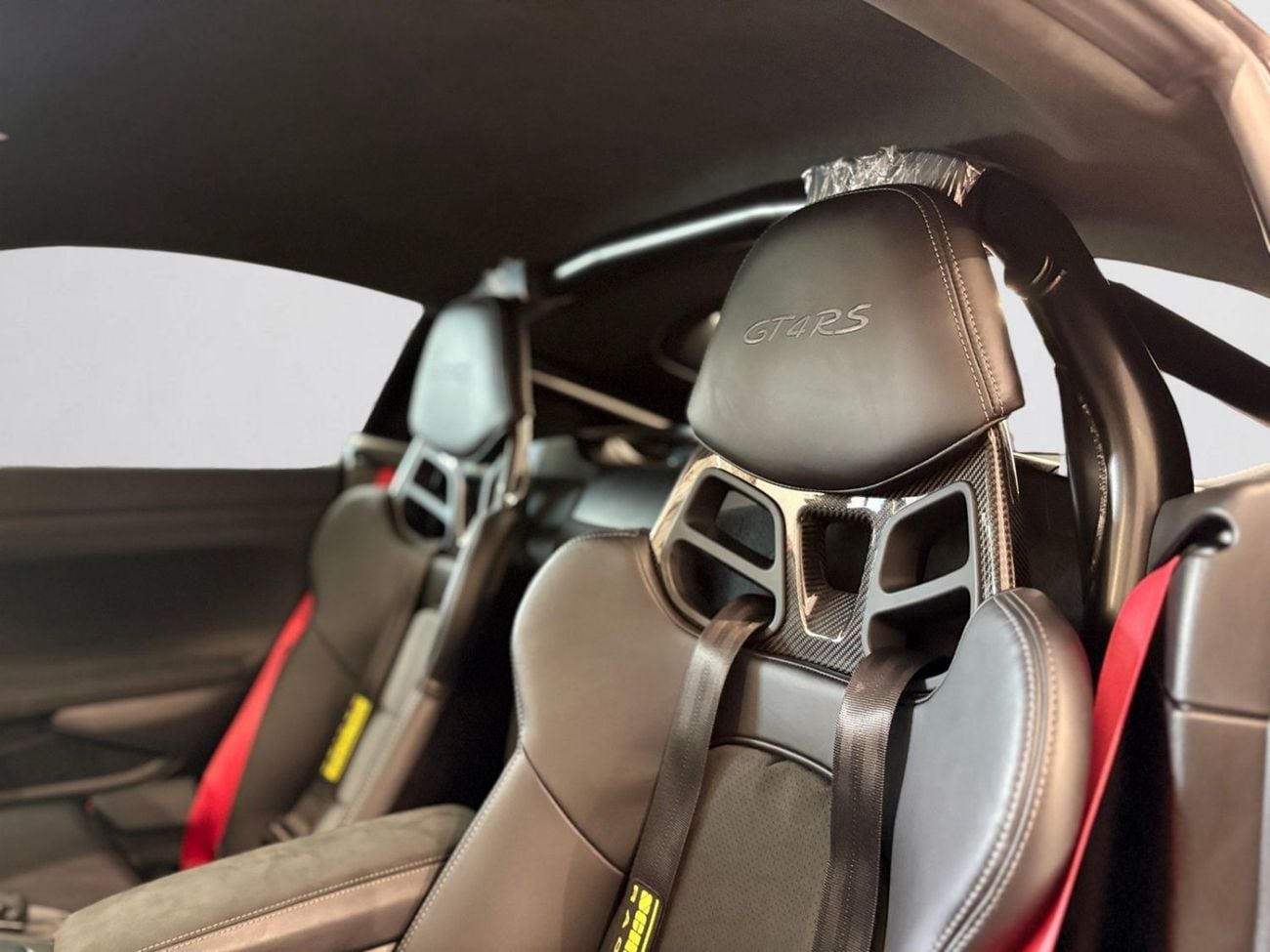 Porsche 718 Cayman AED 11,180 P.M | 0% DOWN PAYMENT | PORSCHE 718 CAYMAN GT4 RS | 4.0L NATURALLY ASPIRATED | 2023 | GCC