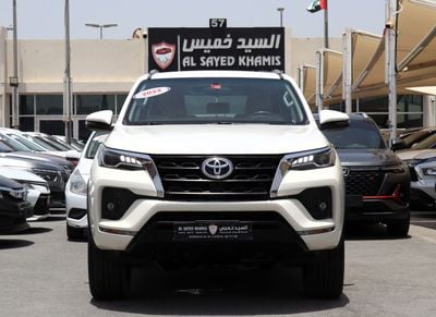 Toyota Fortuner GXR ACCIDENTS FREE - GCC- V6 - GXR - ORIGINAL PAINT - PERFECT CONDITION INSIDE OUT