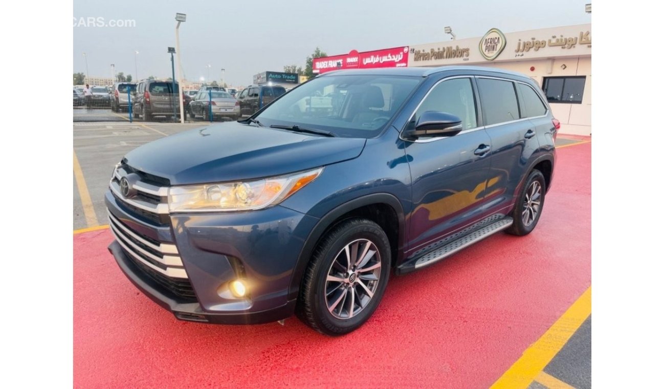 Toyota Highlander Xle sunroof