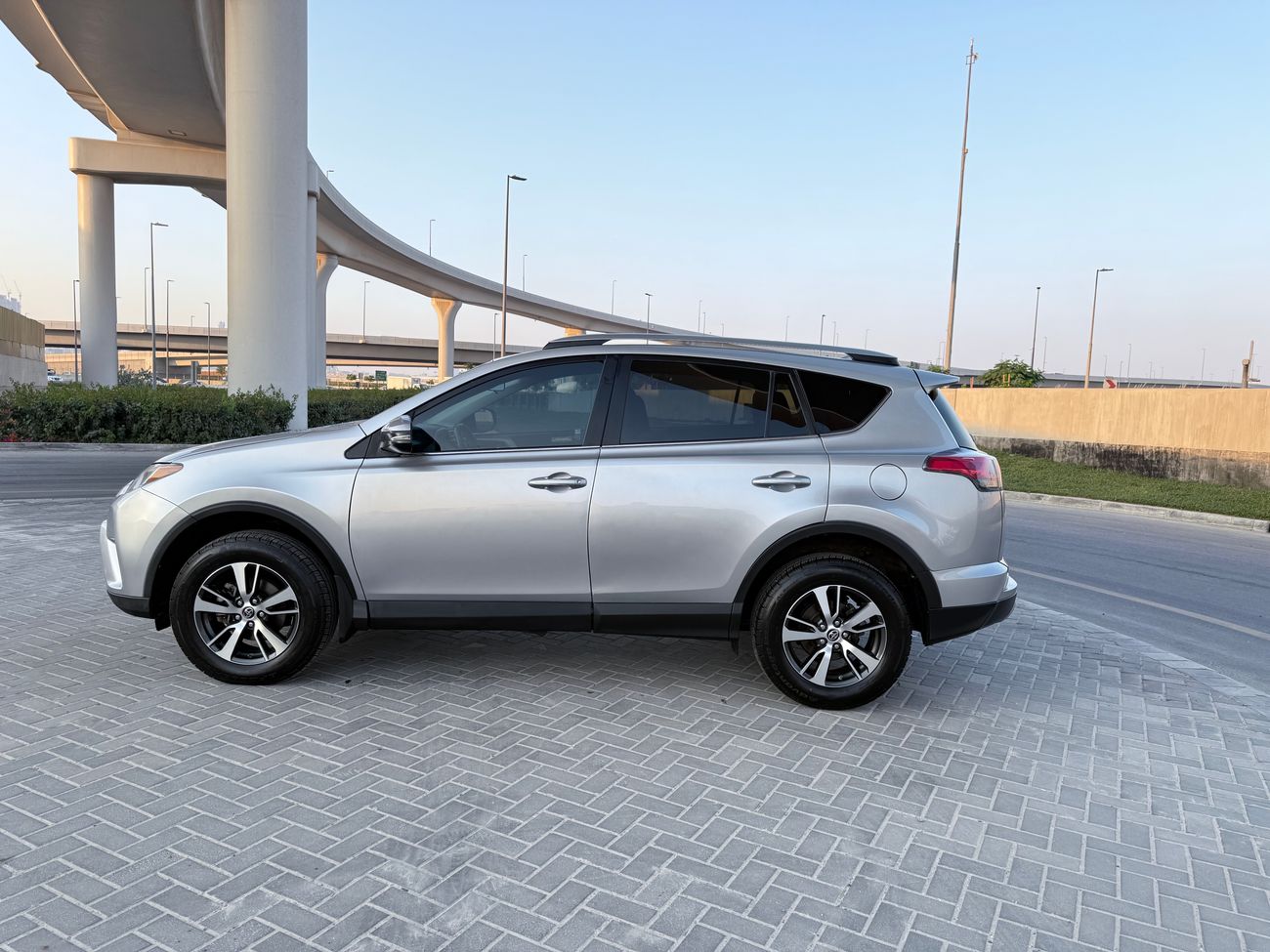 تويوتا راف ٤