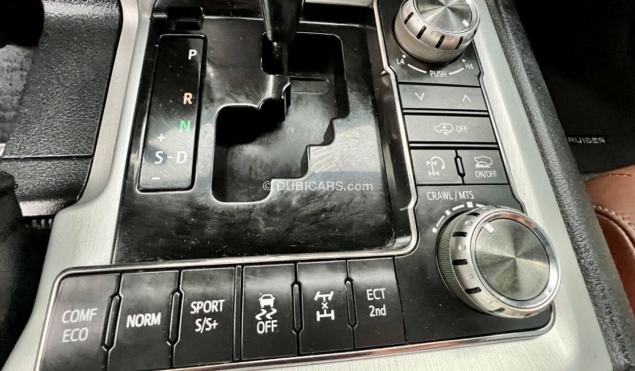 Toyota Land Cruiser VXR car has a one year mechanical warranty included** and bank financ