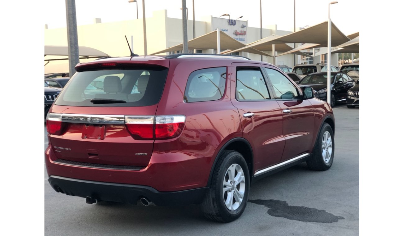 Dodge Durango Model 2013 GCC car prefect condition full option sun roof leather seats back camera back air conditi