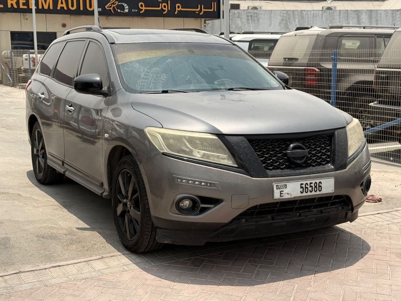 Nissan Pathfinder SV