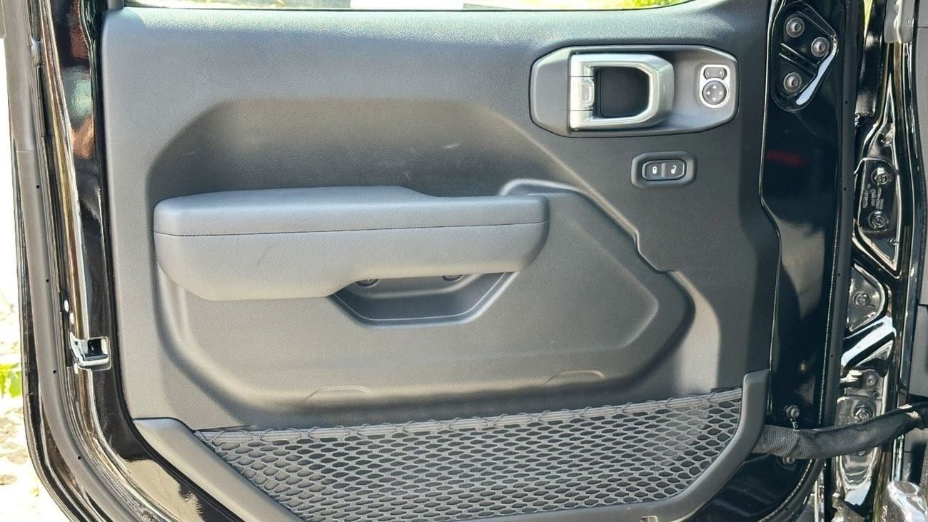 Jeep Wrangler Unlimited Sport S 2.0L A/T GCC 4x4 Official Dealer Warranty