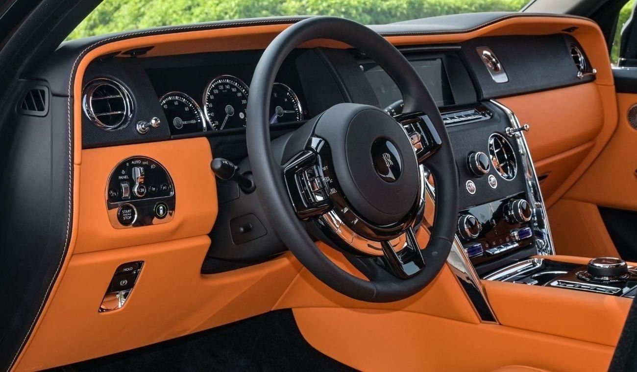 رولز رويس كولينان Rolls Royce Cullinan Silver Badge | 2023