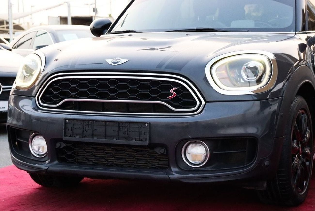 ميني كوبر إس كونتري مان Mini Copper Countryman S / 2018 / GCC / Original Paint/ First Owner