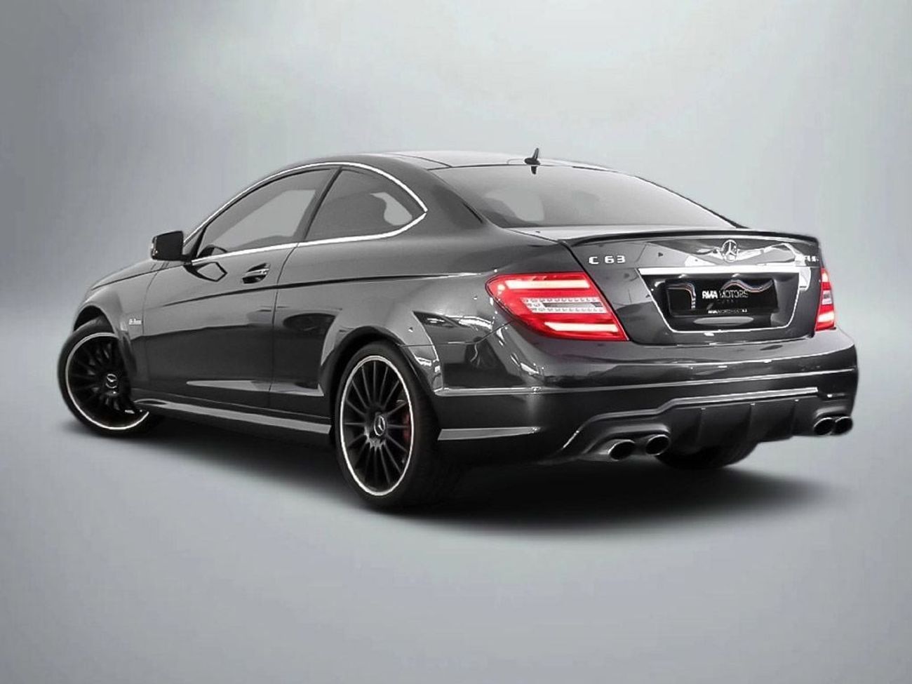 مرسيدس بنز C 63 AMG Std 6.2L 2013 Mercedes Benz C63 – P31 Performance Package / Original Paint