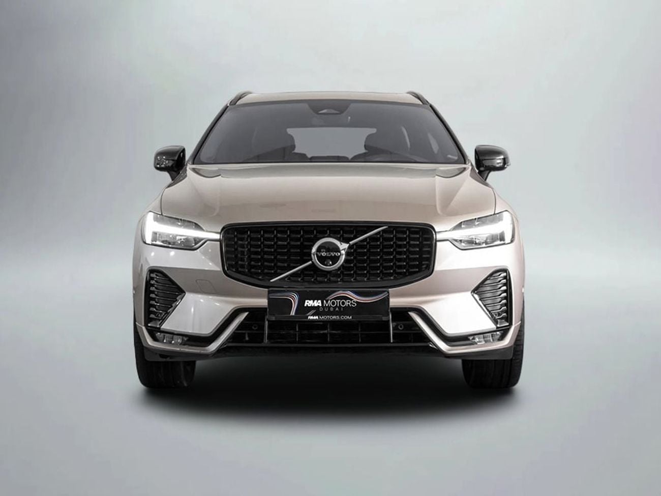 فولفو XC 60 ULTIMATE DARK