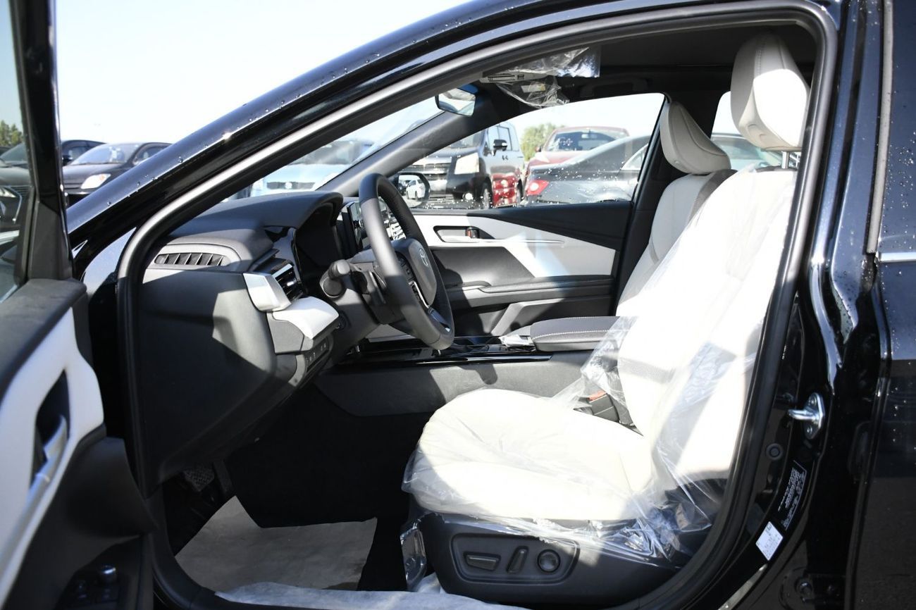 Toyota Camry Toyota Camry GLE 2.5L Petrol Panoramic Roof ( READY STOCK )