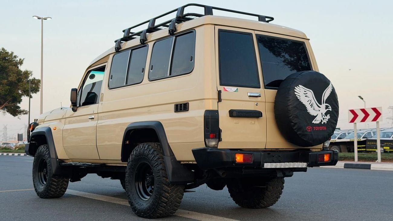 Toyota Land Cruiser 70 1991| 4.2L DIESEL | MT | RHD | HEAVY BULL BAR WITH LED LIGHTS | HEAVY ROOF RACK | DUAL BULL BAR ANTE