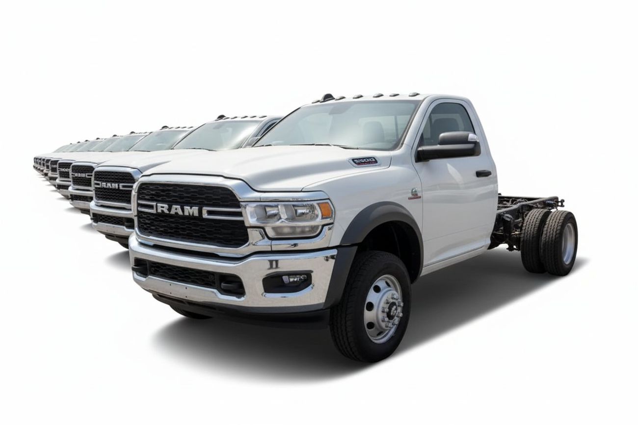 RAM 5500 Ram 5500 Regular Chassis Cab 4x4 6.7L Cummins Diesel 8-Speed AT