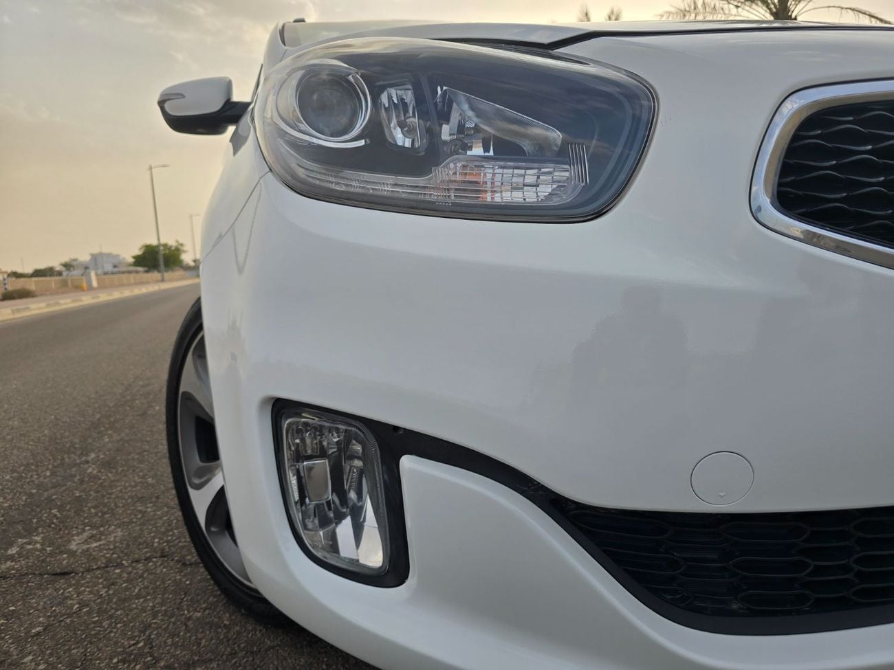 كيا كارينس EX Deluxe 2.0L